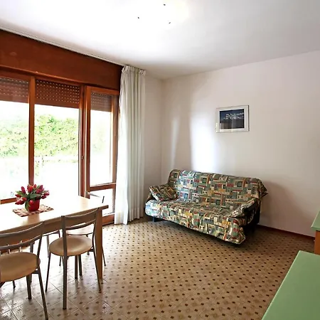 Nautilus Apartment